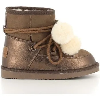 Brown boot with ivory pompoms