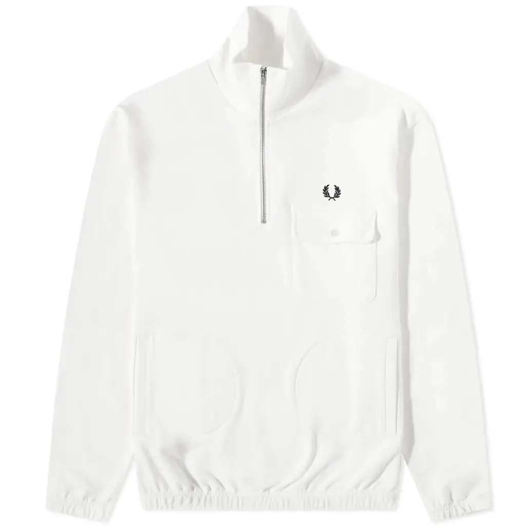 FRED PERRY Reissues Half-Zip Funnel Neck Sweatshirt Snow White