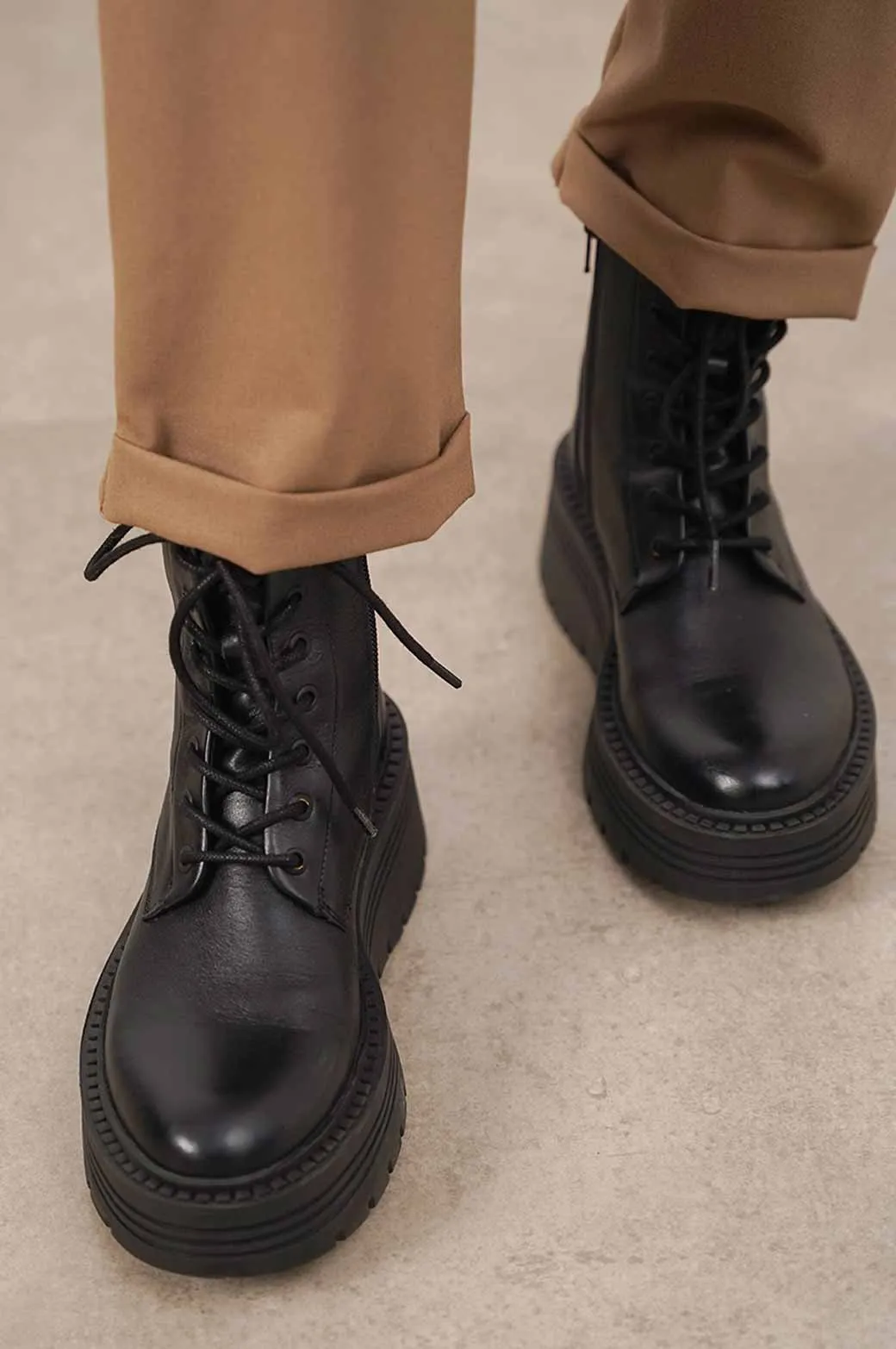 LEATHER COMBAT BOOTS